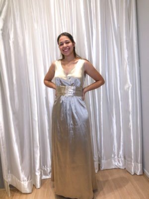 Vestido longo Bege Modelo Solto