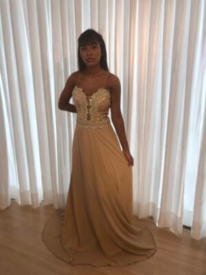 Vestido Longo Bege Modelo Solto