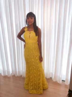 Vestido Longo Amarelo Modelo Reto
