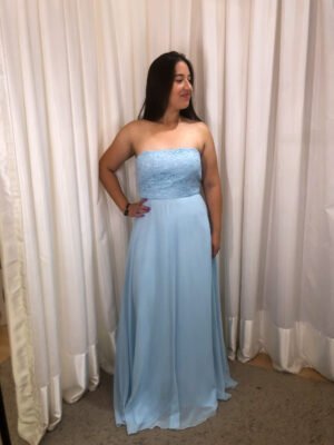 Vestido Longo Azul Serenity Modelo Solto
