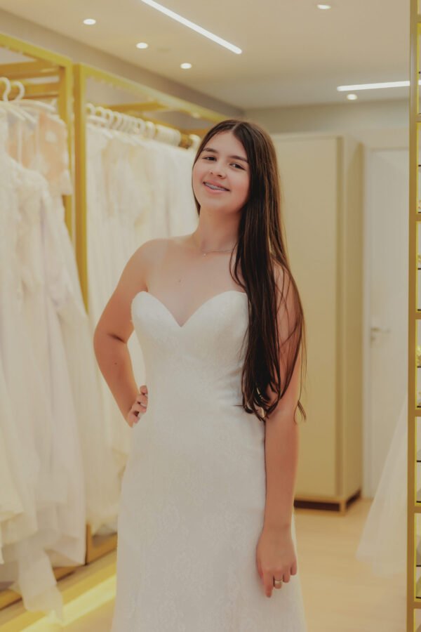 Vestido de Noiva Modelo Evasê - Imagem 2